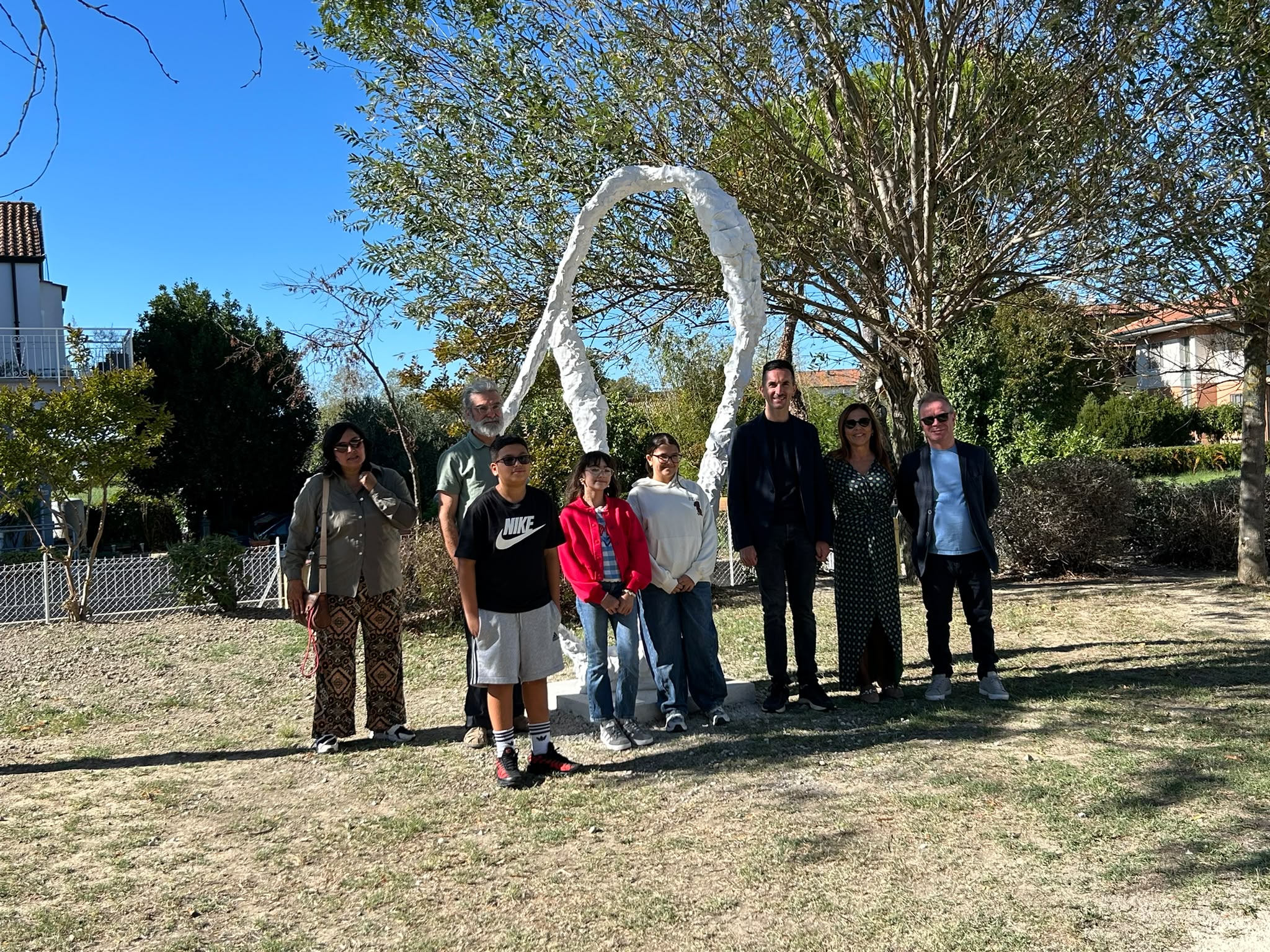 “Gemma”: al Polo Scolastico di Villamarina inaugurata la scultura dedicata a Falcone