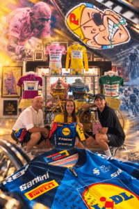 Ciccone, il Pirata viaggia con lui. E la Lidl (che non voleva adesivi sulla bici) si arrende