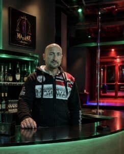 Da venerdì Cesenatico riavrà il suo night-club: la Cicala torna a vivere e diventa “Madame”