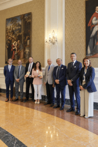 Cesenatico, salvano una cliente dalla truffa da 14mila euro: premiati due bancari