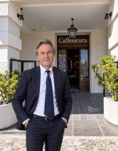 Mordenti sbarca a Cesenatico: “Al Bar dei Marinai un ristorante con musica”