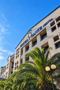 Il Club Hotel Dante di Cervia va all’asta: si parte da quasi 11 milioni